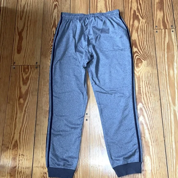 🎉HP🎉 ADIDAS Men’s Sweatpants in EUC - Picture 8 of 10